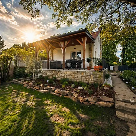 Balaton Corner Villa *